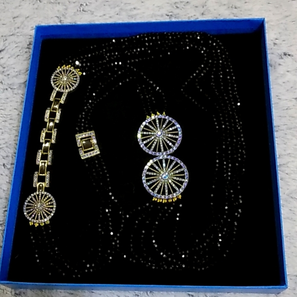 Heidi Daus Disney Necklace - Picture 10 of 12